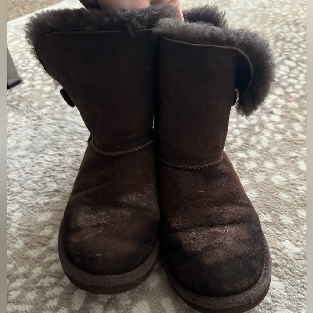 Brown Bailey UGG Boots - Picture 2 of 8